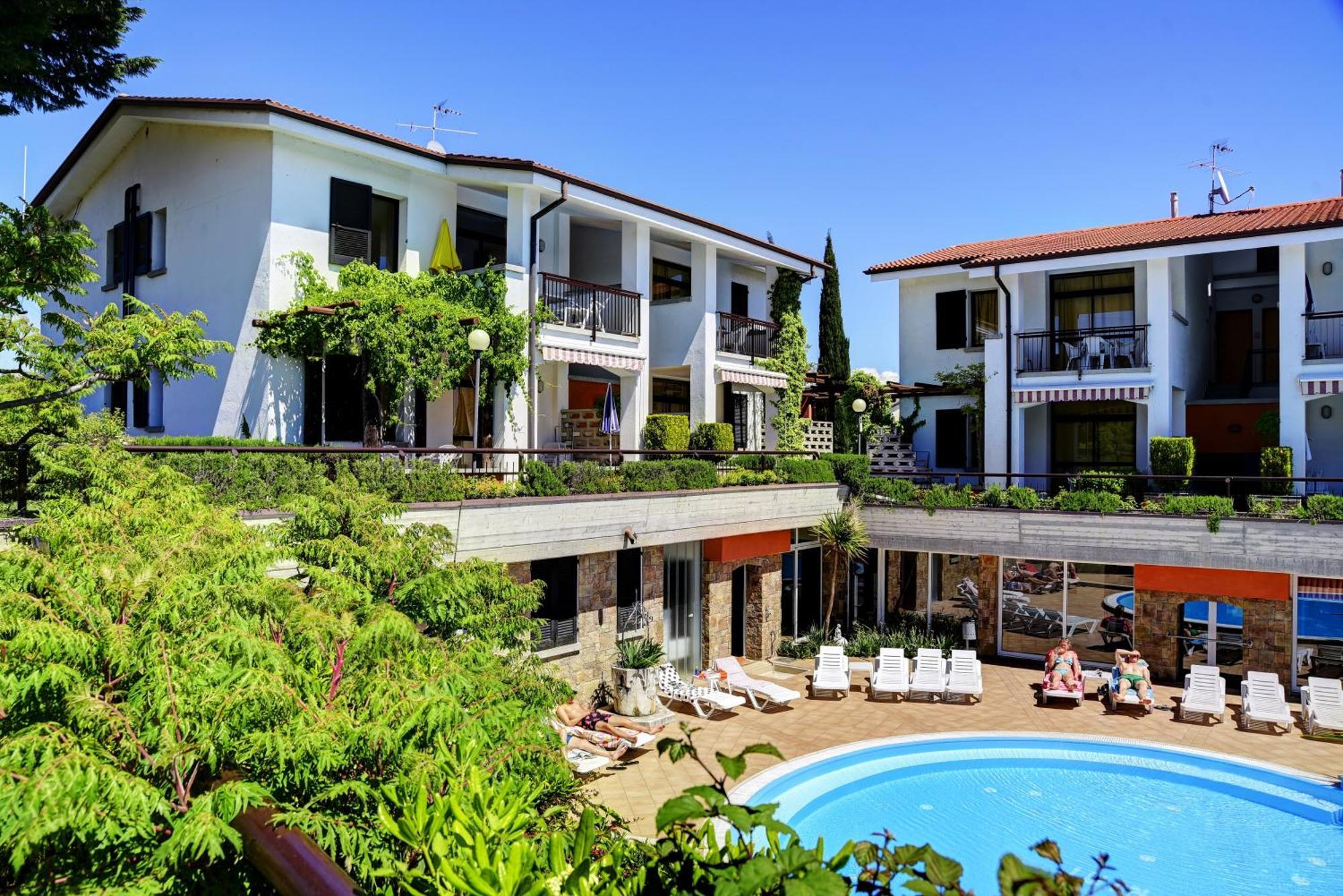 Italsol Residence Riai Moniga del Garda Room photo