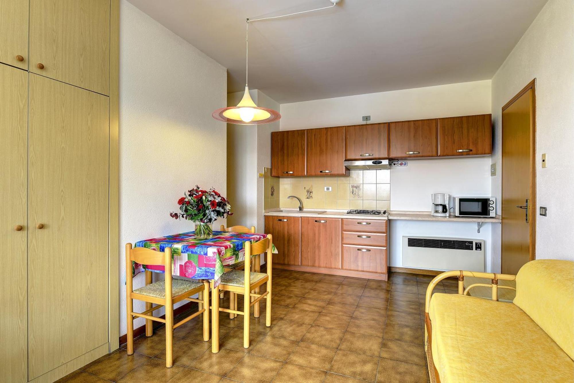 Italsol Residence Riai Moniga del Garda Room photo
