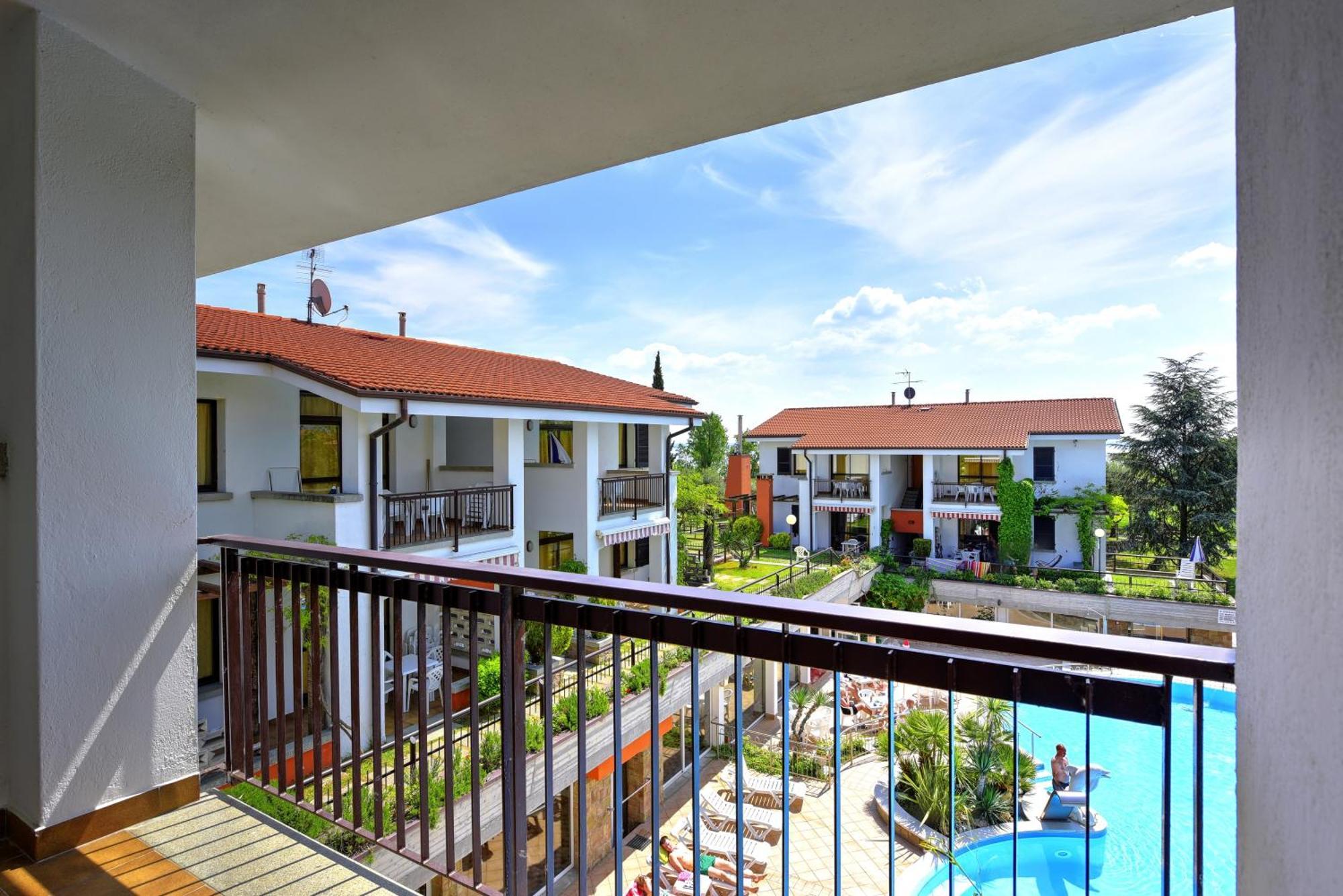 Italsol Residence Riai Moniga del Garda Room photo